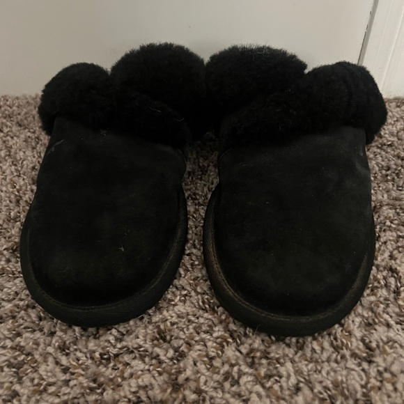 Uggs koolaburra black suede fur lined slip on slippers size 11 - Picture 1 of 4